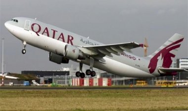 تقرير بريطاني يكشف مخطط قطر بعد إعادة رحلاتها الجوية لسرقة وجهات الشركات المنافسة