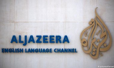 الجزيرة تقود حملات تشويه للفنانين العرب المعارضين لسياستها.. الزعيم والجسمي أبرزهم