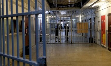 الحزن والرعب يحيطان بأهالي معتقلِي الرأي في قطر