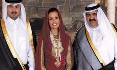 في ذكرى انقلاب تميم على والده.. أوجه التشابه بين الأب والابن!