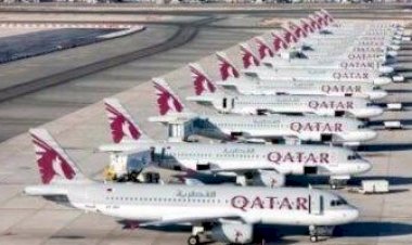 الجارديان: قطر ابتزت عملاء خطوطها الجوية ورفعت أسعار الدرجة الاقتصادية