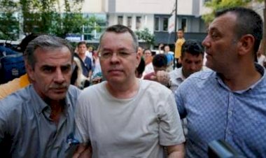 تقرير يكشف تفاصيل محاولة تركيا اغتيال القس الأميركي