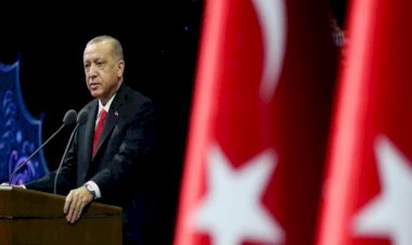 لقمع الحريات .. أردوغان يفرض ١.٢ مليون دولار على مواقع التواصل الاجتماعي