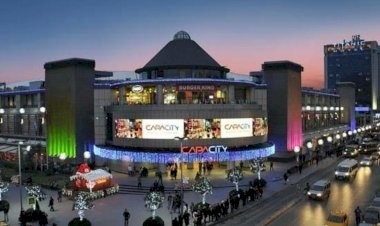 الأتراك يبيعون ممتلكاتهم لتميم.. قطر تشتري أكبر مولات إسطنبول