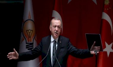 زعماء المعارضة التركية ينتفضون بعد إجبار قناة محايدة على الإغلاق: عار علينا