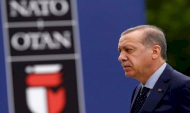 الناتو يحذر من عدائية أردوغان ويناقش الموقف التركي في اجتماعه