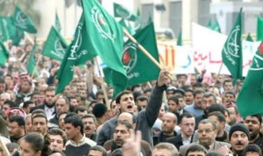 ضربة أميركية مزدوجة للإخوان.. واشنطن تعزز علاقتها بمصر