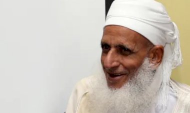 بالفتح المبين والنصر العزيز على  الغزاة.. مفتي عمان يهنئ الأفغان