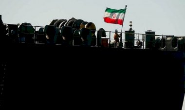 لتصريف النفط الإيراني.. نصرالله ينقذ طهران على حساب لبنان