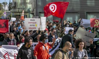 التونسيون يتظاهرون لمحاسبة الإخوان.. وسياسيون: الحركة أثبتت فشلها