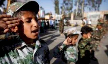 الحوثي يعرقل التعليم.. الميليشيات تفرض جبايات مالية على طلاب المدارس اليمنية