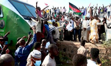 تفاقُم الصراع السياسي بالسودان.. ومظاهرات مليونية بقلب العاصمة وسط مخاوف أمنية