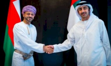 العلاقات الأخوية الراسخة تصدرت المباحثات.. الشيخ عبدالله بن زايد يلتقي وزير خارجية سلطنة عمان