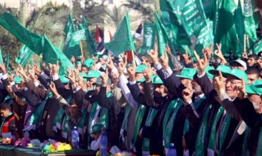 لأهداف تخريبية لخدمة إيران .. ما هو سر العلاقة المشبوهة بين حماس والحوثيين؟