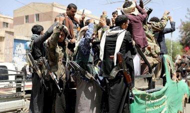 ابتزاز حوثي.. يمنيون: الطعام مقابل التجنيد في صفوف الميليشيا