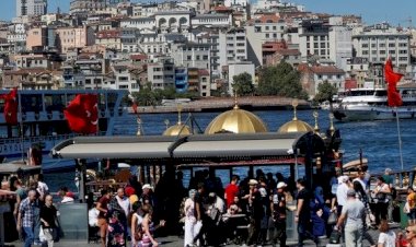 سرقة واعتداءات.. تركيا تواصل إرهابها باستهداف السياح العرب