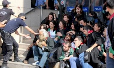 تلفيق قضايا.. تقرير للأمم المتحدة يرصد انتهاكات تركيا ضد بحق القضاة