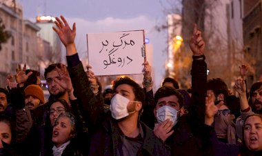 هل تقود الاحتجاجاتُ والقمعُ الإيراني للتظاهرات مفاوضاتِ الاتفاق النووي للمجهول؟