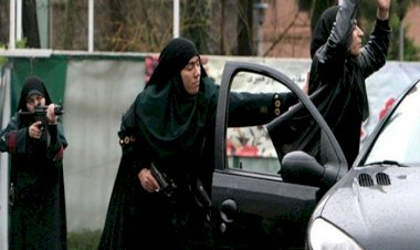 حملة قمع جديدة.. إيران تُصادر سيارات النساء بسبب عدم ارتدائهن الحجاب