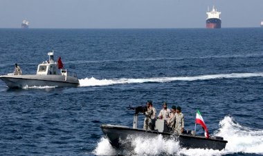 الحرس الثوري الإيراني يواصل الاعتداء على السفن التجارية في مضيق هرمز