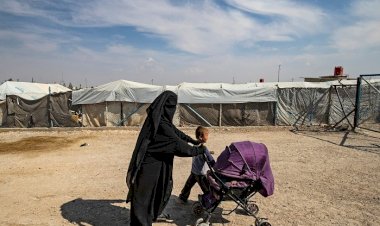 في أكبر عملية نقل.. الولايات المتحدة تعيد عائلة أميركية من معسكرات داعش في سوريا