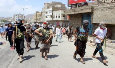 اشتباكات وانفلات أمني.. تعز اليمنية تعاني فوضى الإخوان