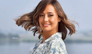 فستان مكشوف يُثير الجدل.. هل يتزوج أحمد سعد من حلا شيحة؟