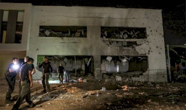 إسرائيل تشعل حرب على جبهتين.. توغلات برية في لبنان وغارات دموية في غزة