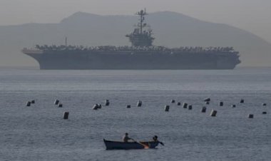 نيران صديقة.. تفاصيل حادث سقوط نادر لمقاتلة أمريكية فوق البحر الأحمر