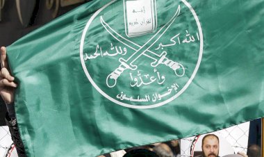 خبير سياسي .. الانشقاقات يعكس حالة من العجز التنظيمي في الإخوان