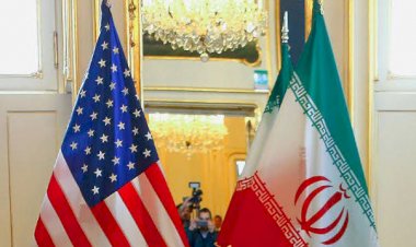 واشنطن وطهران تعودان إلى الطاولة.. محادثات هادئة تحت تهديد التصعيد