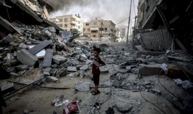 المعمداني يئن تحت القصف.. استهداف المستشفيات في غزة.. فصل دامٍ في سجل الصراع