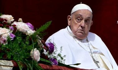 الدخان الأبيض.. كيف يُنتخب بابا الفاتيكان؟