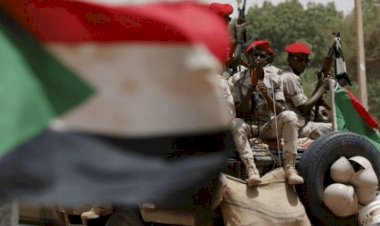 محلل سياسي سوداني: الكتائب الإلكترونية الإخوانية تُغذي الصراع وتهدد استقرار السودان