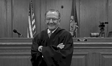 إنسانيته لفتت أنظار العالم.. وفاة القاضي الرحيم بعد صراع مع المرض