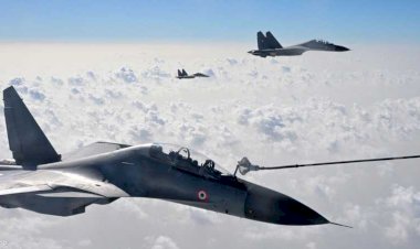 القوات الجوية الهندية تصل بالمساعدات إلى المناطق المنكوبة بالفيضانات