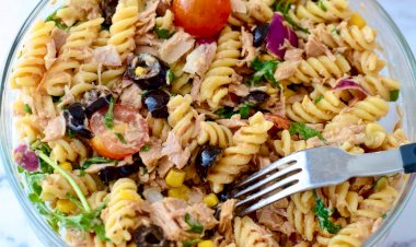 سر المذاق اللذيذ في سلطة التونة بالمكرونة