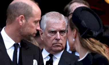 صراع داخل القصر البريطاني.. وليام يهدد بنزع الألقاب عن الأميرتين بياتريس و يوجيني
