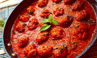 وصفة كفتة اللحم بالصلصة الحمراء