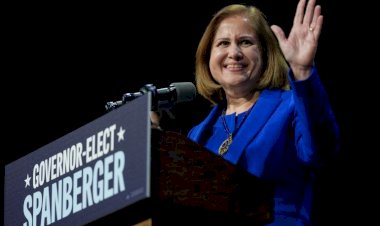 من هي غزالة هاشمي.. أول مسلمة تتولى منصب نائب حاكم في الولايات المتحدة