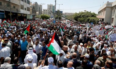 الأقصى تحت الحصار.. اقتحامات منظمة وطقوس دينية بحماية رسمية