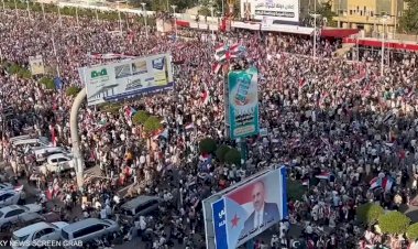 عدن تقول كلمتها.. الجنوب يحتشد دفاعًا عن الانتقالي في لحظة اختبار سياسي