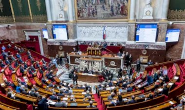 البرلمان الفرنسي يفتح معركة أوروبية لتصنيف الإخوان المسلمين تنظيمًا إرهابيًا