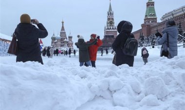 الجليد يغطي روسيا.. عاصفة ثلجية جديدة تضرب موسكو