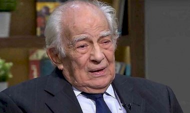 من ماسبيرو إلى قلوب المشاهدين.. رشوان توفيق يحكي حكاية عمر مع التلفزيون المصري