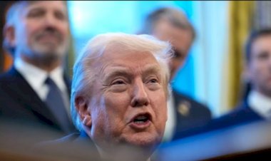 ترامب يحذر خامنئي قبل مفاوضات مسقط ويعيد التلويح بالخيار العسكري