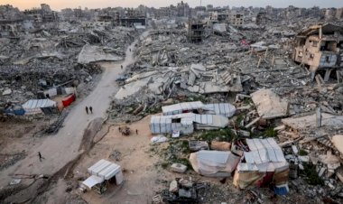 ترامب يُعلن تبرعات بـ7 مليارات دولار لإغاثة غزة ومخاوف إقليمية من تقسيم القطاع