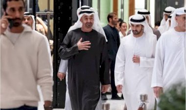 رئيس دولة الإمارات ووزير الدفاع بين زوار دبي مول وسط أجواء هادئه