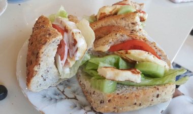 سحور اليوم الـ14 من رمضان.. سندوتش الحلوم بالخضار وجبة مشبعة بطعم ولا أروع