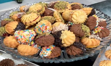 تجهيزات عيد الفطر.. أسهل طريقة لعمل البيتي فور في البيت